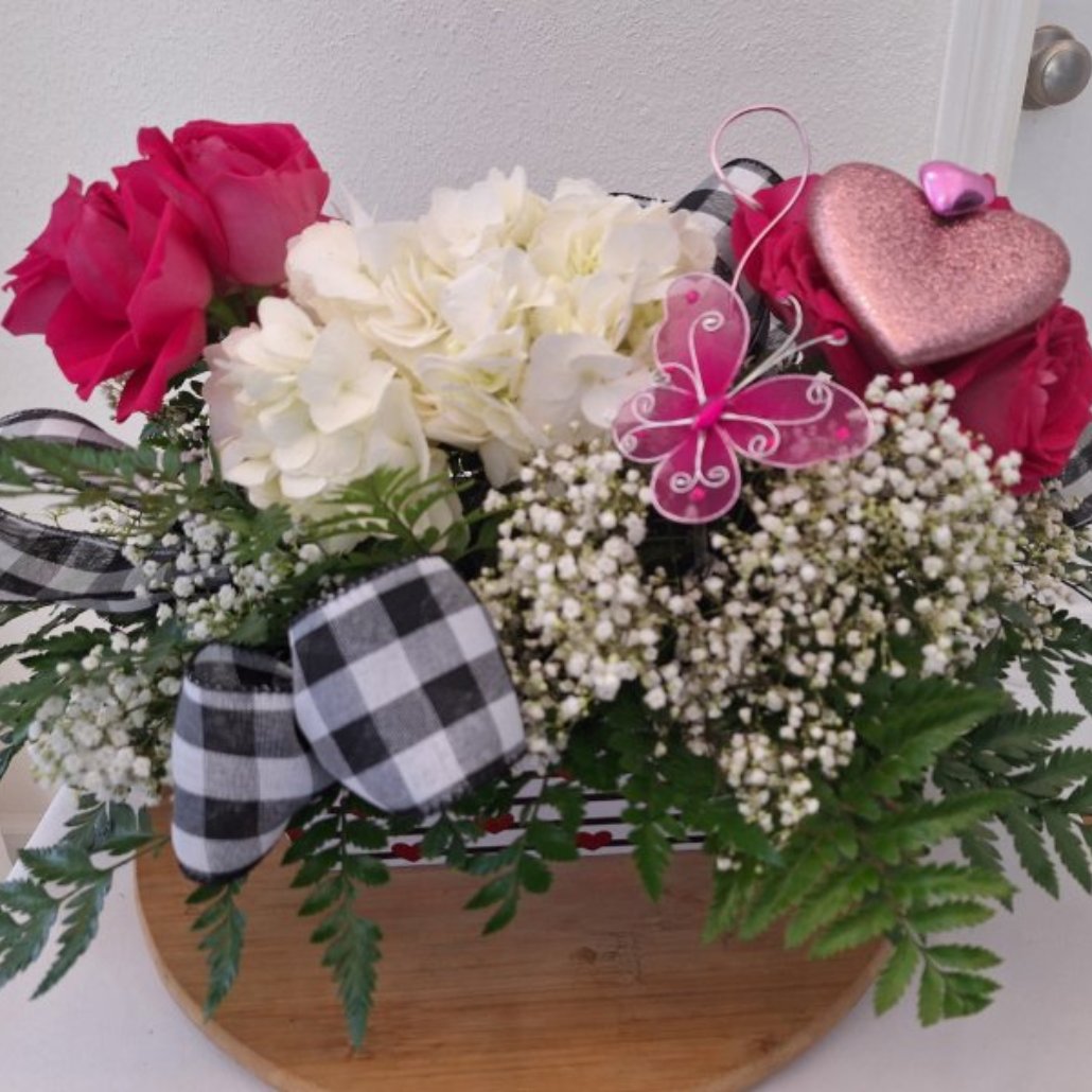 Signature Valentine Rose and White Boxed Floral Arrangement