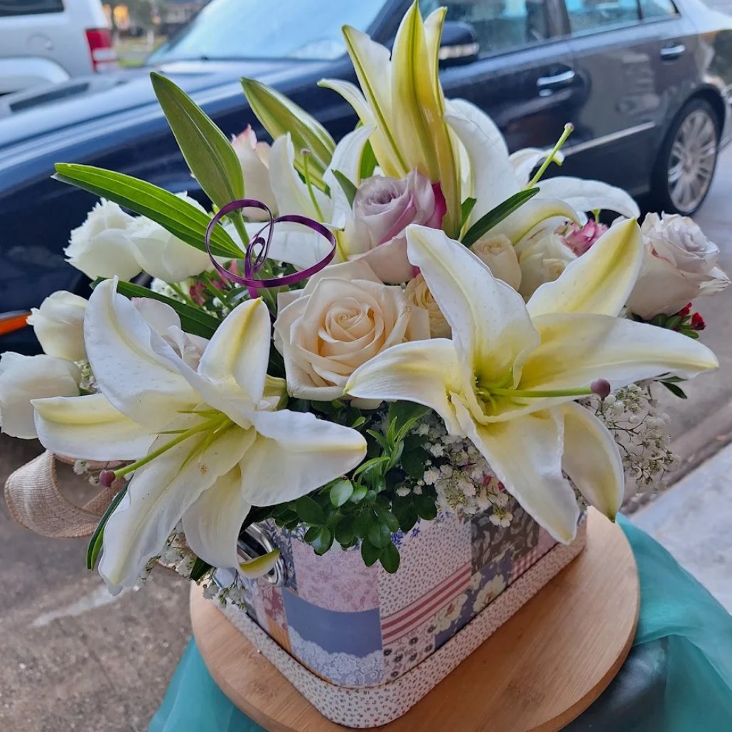 Signature Rose and Hibiscus Boxed Floral Arrangement